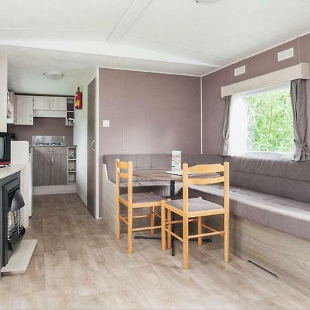 Mb Zeeuwse Mobile Home Hoek Zewnętrze zdjęcie