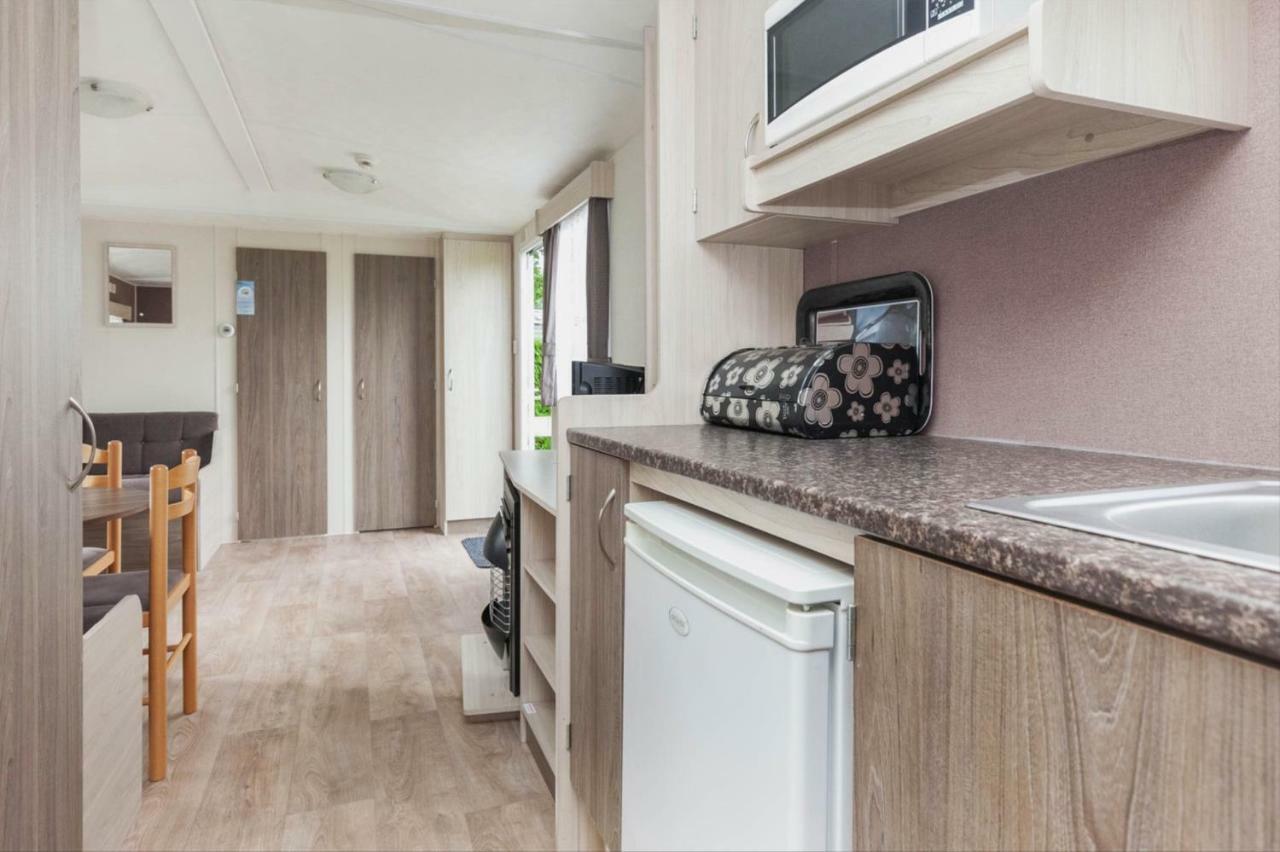Mb Zeeuwse Mobile Home Hoek Zewnętrze zdjęcie